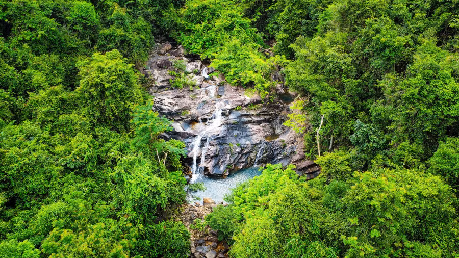 suoi-o-canh-vinh.jpg