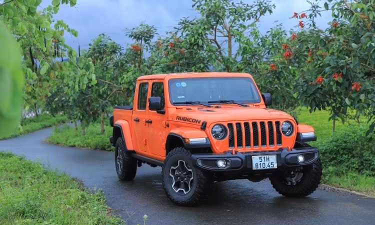 xe-jeep-18-04.jpg