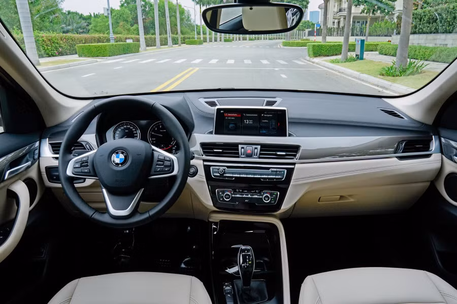 bmw2.jpg