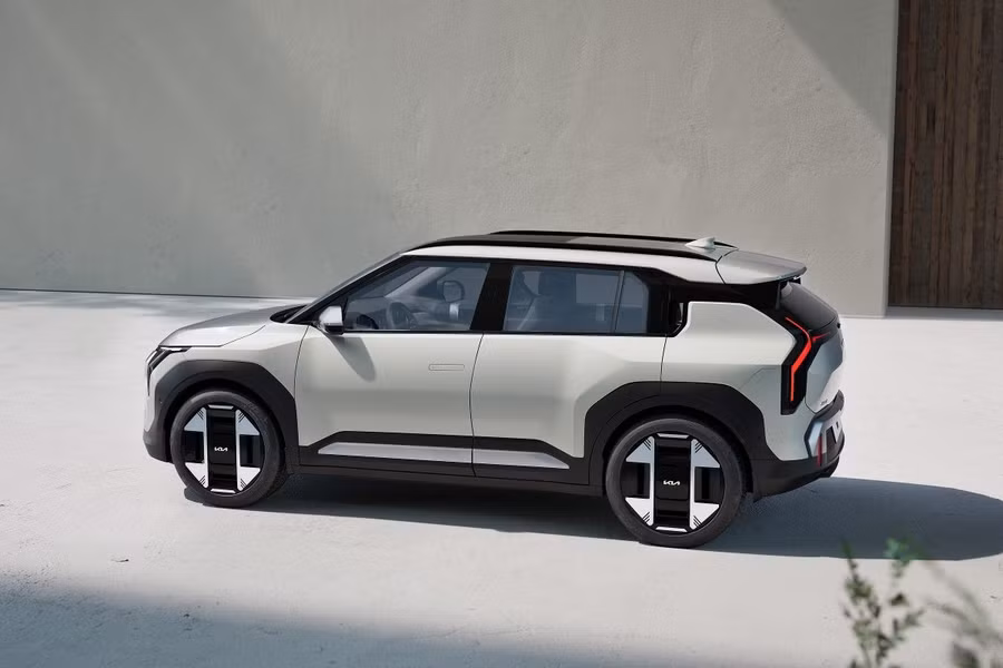 kia-ev3-base-ext-clean-2-print-3600x2400-1-1200x800.jpg