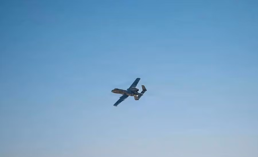mot-chiec-may-bay-a-10-thunderbolt-ii-cat-canh-thuc-hien-nhiem-vu-trong-chien-dich-epic-fury-ngay-17-thang-3-nam-2026-khong-quan-hoa-ky.jpg