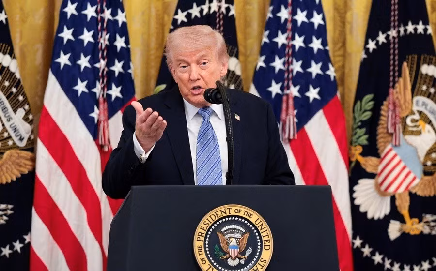 ong-trump-canh-bao-se-nem-bom-iran-neu-khong-dat-duoc-thoa-thuan-hoa-binh-reuters.jpg