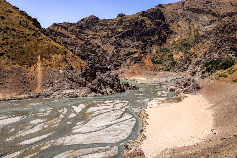 afp2025060148u66fpv1highresiranwaterriverdamdrought.jpg