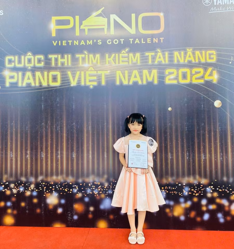 lan-dau-tien-thao-duong-du-thi-piano.jpg