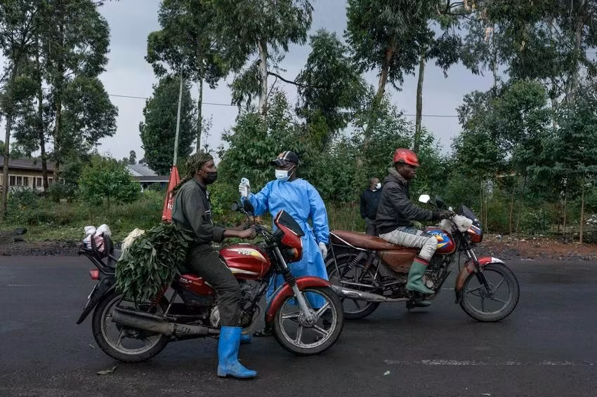 chdc-congo-xuat-hien-ca-nhiem-ebola-xa-tam-dich-lo-ngai-o-benh-lan-rong-2935-2697png.jpg
