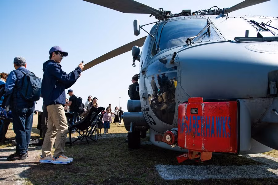 south-korea-to-buy-seahawk-apache-helicopters-in-4-billion-us-arms-deal-3220223-20260519012734.jpg