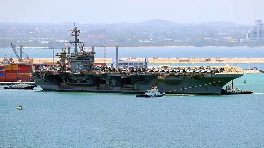 tau-san-bay-uss-abraham-lincoln.jpg