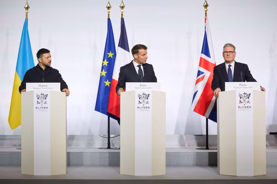 tong-thong-ukraine-volodymyr-zelensky-va-tong-thong-phap-emmanuel-macron-thu-tuong-anh-keir-starmer-tai-cuoc-hop-bao-chung-o-paris-ngay-612026-anh-volodymyr-zelenskyx.jpg