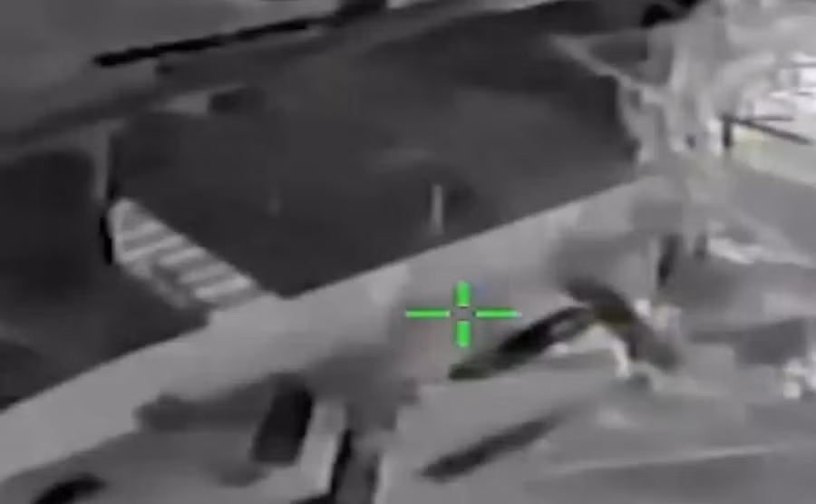 uav-ukraine-tan-cong-vao-co-so-ha-tang-quan-su-cua-nga-tai-tinh-donetskpng.jpg