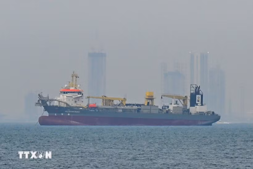 ttxvn-eo-bien-hormuz-dong-cua-86.jpg