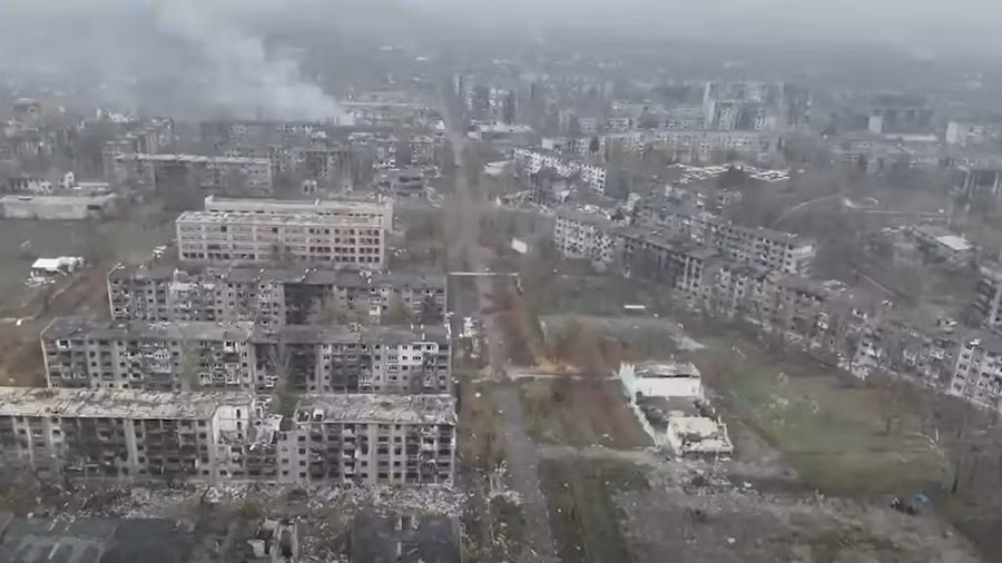 mirnograd-endures-heavy-bombardm.jpg