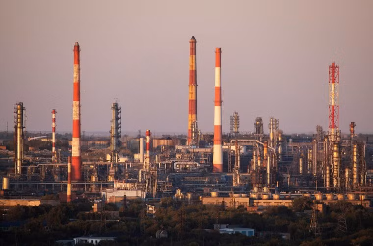 250926-oil-refinery-in-orsk-rs-7.jpg