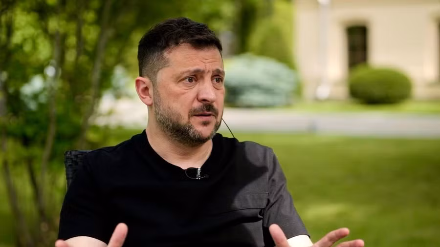 skynews-zelenskyy-ramsay-7307352.jpg