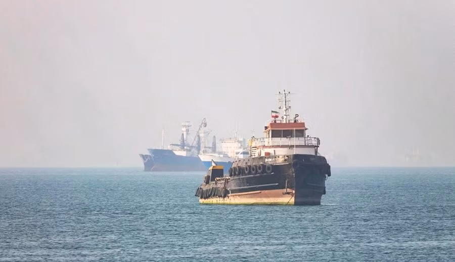 iran-trien-khai-co-che-moi-de-quan-ly-tau-thuyen-qua-eo-bien-hormuz-reuters.jpg