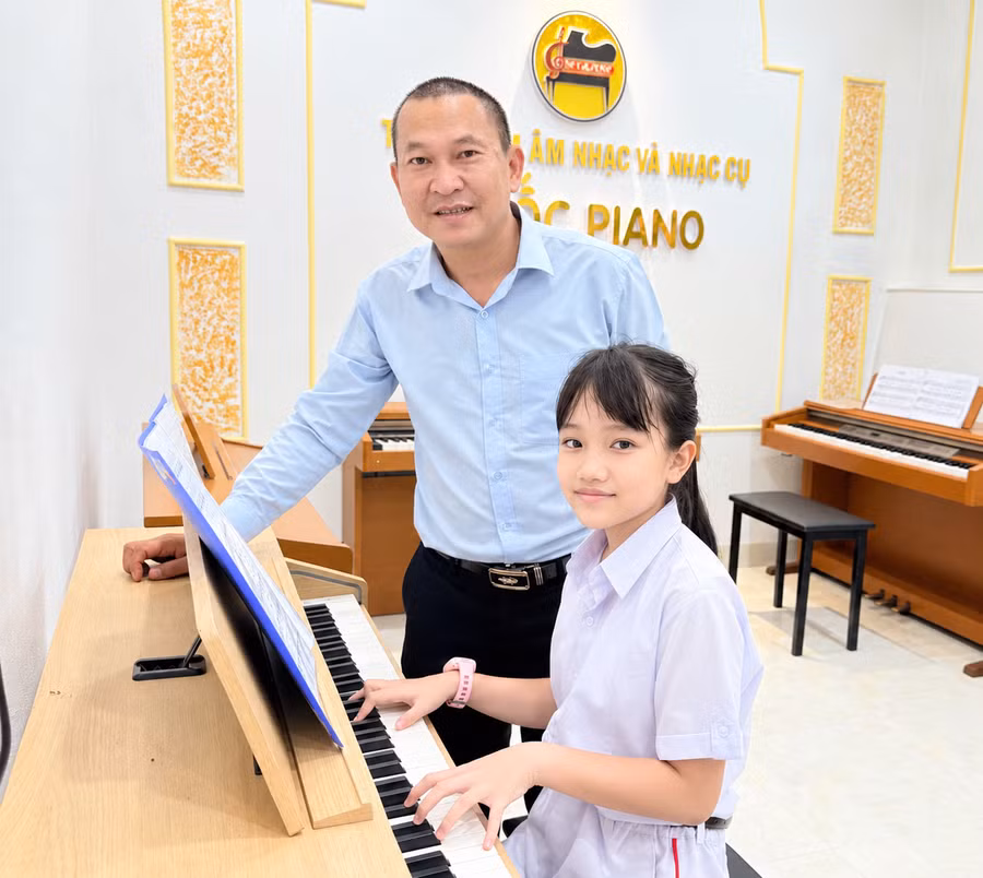 thao-duong-va-thay-quoc.png