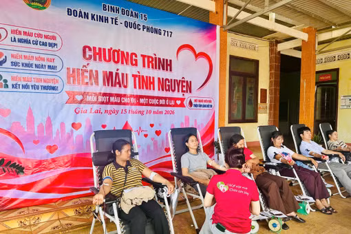 Gần 100 cán bộ, người lao động Đoàn Kinh tế - Quốc phòng 717 hiến máu tình nguyện