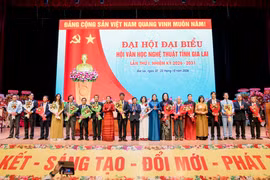 NSƯT Đặng Công Hưng được bầu giữ chức Chủ tịch Hội Văn học Nghệ thuật tỉnh Gia Lai khóa I