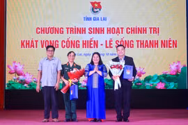Tỉnh Đoàn Gia Lai tổ chức chương trình sinh hoạt chính trị “Khát vọng cống hiến-Lẽ sống thanh niên”