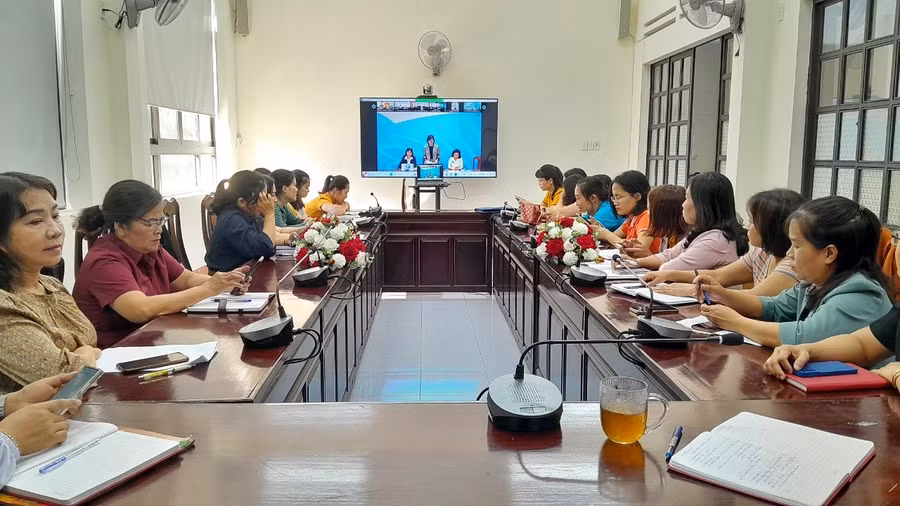 Hội LHPN TP. PLeiku (tỉnh Gia Lai) tham gia tập huấn trực tuyến. Ảnh: Minh Châu
