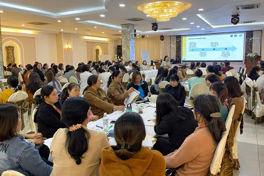 Quang cảnh lớp tập huấn. Ảnh: Minh Châu
