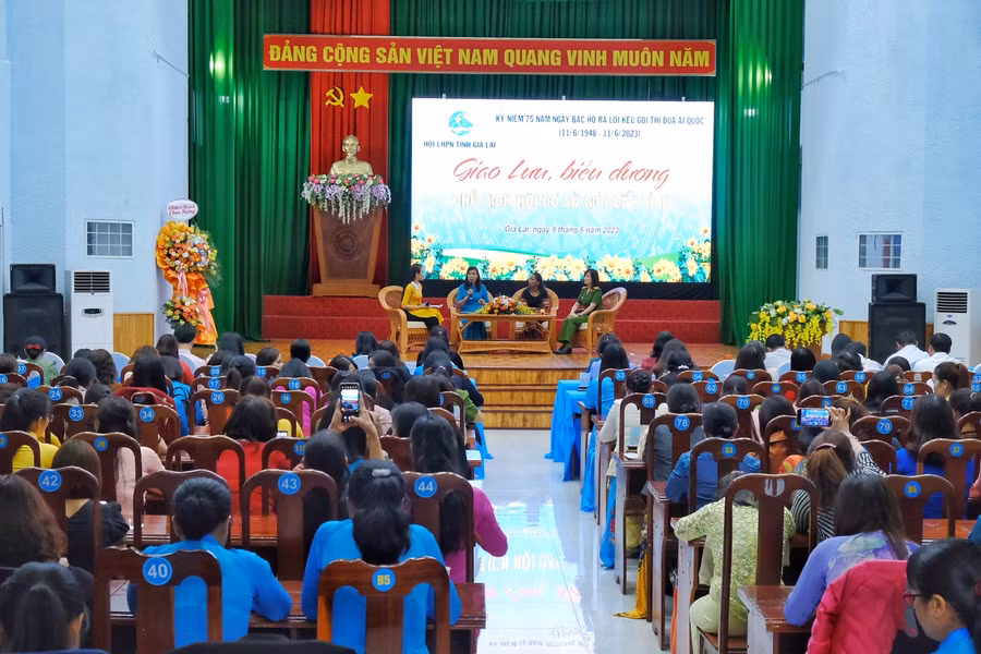 Quang cảnh buổi giao lưu. Ảnh: Minh Châu
