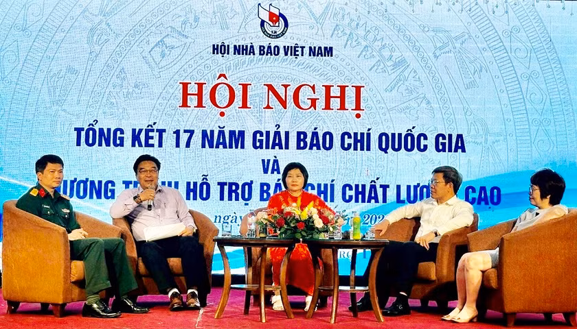 Quang cảnh buổi tọa đàm. Ảnh: Nhất Phương
