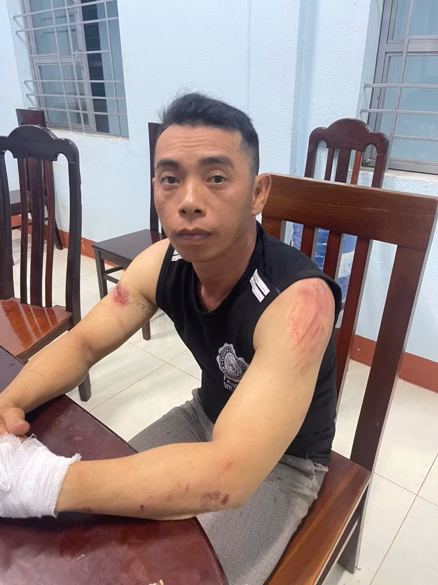 Đối tượng Nguyễn Văn Phúc tại Cơ quan Công an. Ảnh: Công an huyện Chư Pưh cung cấp.