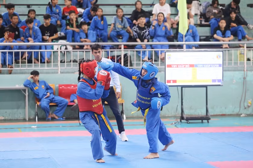 Trung tâm Huấn luyện và Thi đấu thể thao tỉnh cần tuyển 2 viên chức Huấn luyện viên hạng III ở chuyên ngành Võ thuật. Ảnh: Văn Ngọc Trung tâm Huấn luyện và Thi đấu thể thao tỉnh cần tuyển 2 viên chức Huấn luyện viên hạng III ở chuyên ngành Võ thuật. Ảnh: Văn Ngọc