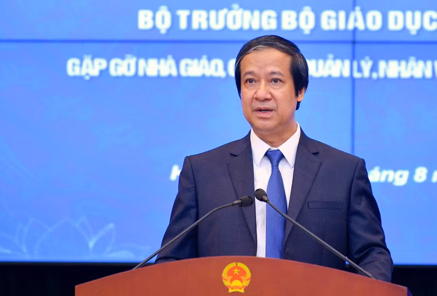 Bộ trưởng Bộ GD-ĐT Nguyễn Kim Sơn phát biểu tại buổi gặp gỡ. Ảnh: M.T (ảnh chụp qua màn hình trực tuyến)
