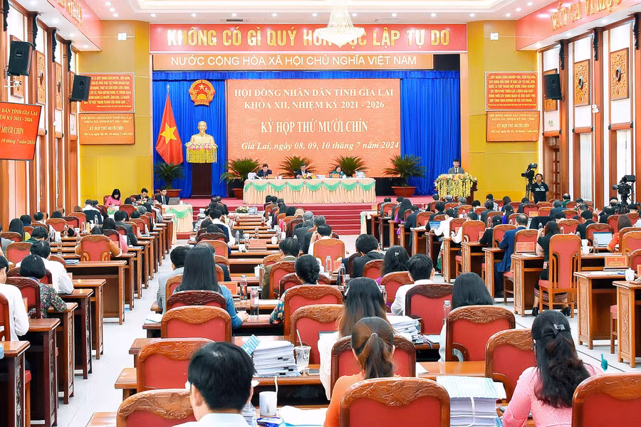 Phiên khai mạc kỳ họp thứ 19 HĐND tỉnh Gia Lai khóa XII đã nghe HĐND, UBND, Ủy ban MTTQ Việt Nam tỉnh và các ban, ngành báo cáo nhiều nội dung quan trọng. Ảnh: Đ.T