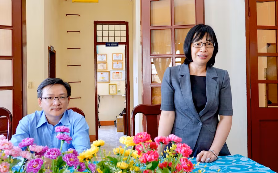 Phó Chủ tịch UBND tỉnh Nguyễn Thị Thanh Lịch ghi nhận và đánh giá cao công tác thông tin, tuyên truyền của các cơ quan báo chí thời gian qua. Ảnh: Mộc Trà