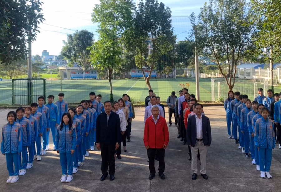 Trung tâm Huấn luyện và Thi đấu thể thao tỉnh Gia Lai tổ chức lễ chào cờ đầu năm mới trước khi bước vào huấn luyện. Ảnh: Hoành Sơn
