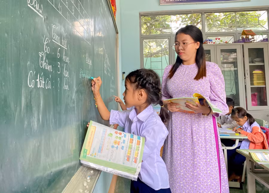 Mức thu học phí đối với cơ sở giáo dục mầm non và phổ thông công lập được quy định theo từng khu vực. Ảnh: Mộc Trà