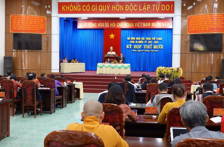 Quang cảnh kỳ họp. Ảnh: Mộc Trà