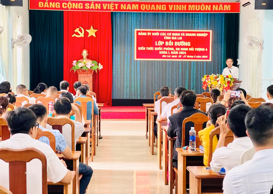 Quang cảnh lớp bồi dưỡng. Ảnh: Mai Ka