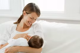 Nuôi con bằng sữa mẹ làm giảm nguy cơ ung thư nội mạc tử cung