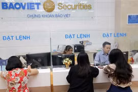 Chứng khoán Việt Nam có phiên hồi phục ấn tượng đầu tháng 8