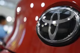 Toyota lần đầu đưa công nghệ tự lái vào xe hơi thương mại