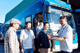 "Nóng" cuộc đua xe khách hạng sang trên địa bàn Gia Lai