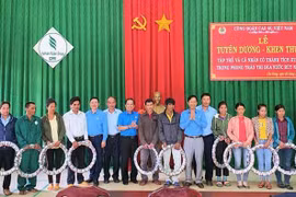 Công đoàn Cao su Việt Nam: Khen thưởng 32 tập thể, cá nhân