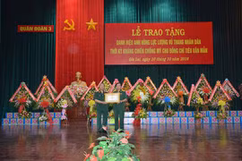 Trung tướng Tiêu Văn Mẫn được phong tặng danh hiệu Anh hùng LLVT nhân dân
