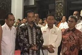 Đã tìm thấy 18 thi thể nạn nhân vụ rơi máy bay tại Indonesia