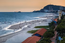 Cảnh đẹp mê hoặc của Bãi Sau thành phố biển Vũng Tàu