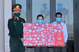 Binh đoàn 15 trao "Nhà đồng đội" cho công nhân