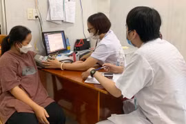 Ngành Y tế Phú Thiện nỗ lực thực hiện nhiệm vụ kép