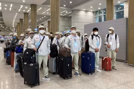 Lao động Việt Nam làm việc không hợp thức tại Thái Lan được phép lưu trú đến ngày 13-2-2023