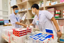 Sớm có giải pháp cho tình trạng thiếu thuốc, vật tư y tế