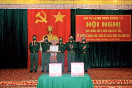 Binh đoàn 15 tặng bằng khen cho 4 đơn vị hoàn thành sớm kế hoạch năm 2021