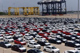 Năm 2018: Bỏ thuế nhập xe,dân Việt chi tỷ đô mua hơn 5 vạn"xế ngoại"
