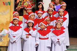 Rộn ràng không khí đón Giáng sinh khắp cả nước